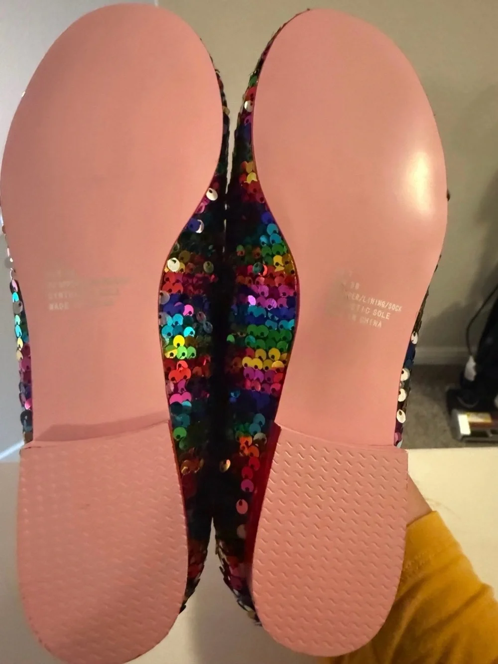 Modcloth x Hello Kitty Rainbow Sequin flats in US size 7 / 38